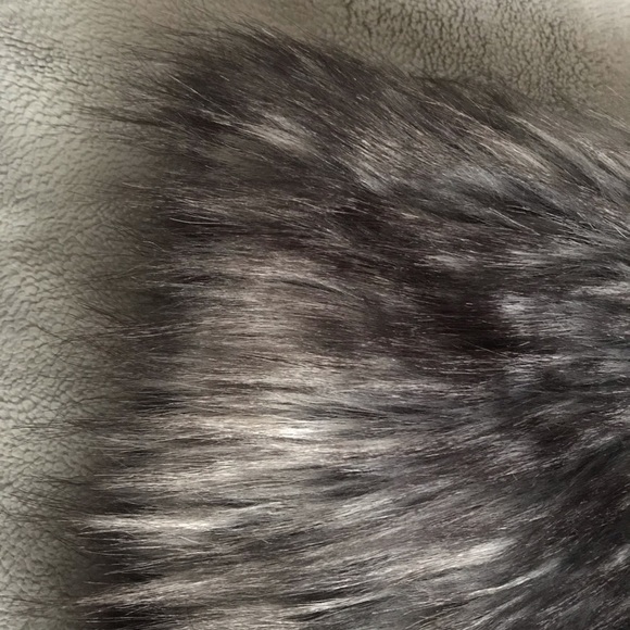 BCBGeneration Faux Fur Vest Boho Gunmetal Gray XS - Picture 7 of 10